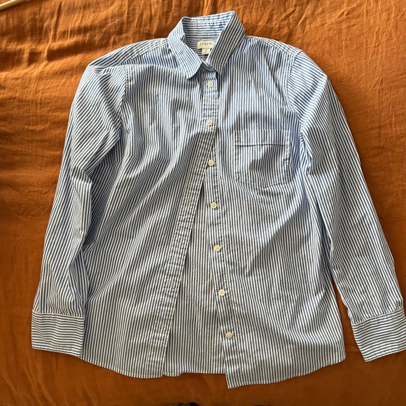 J.Crew bundle of Button-up cotton poplin shirts in signature fit - Picture 6 of 9